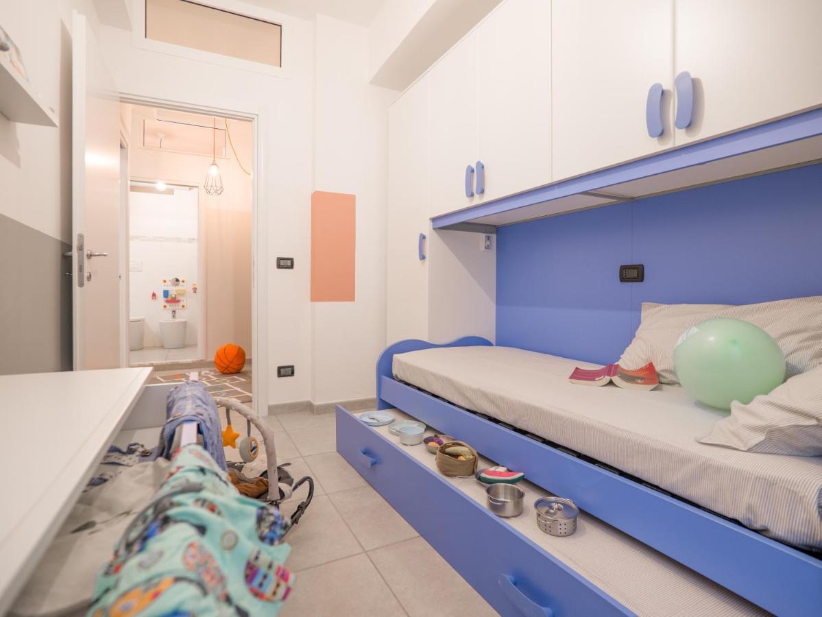 Babyaccommodation Family Experience IV Pietra Ligure Buitenkant foto